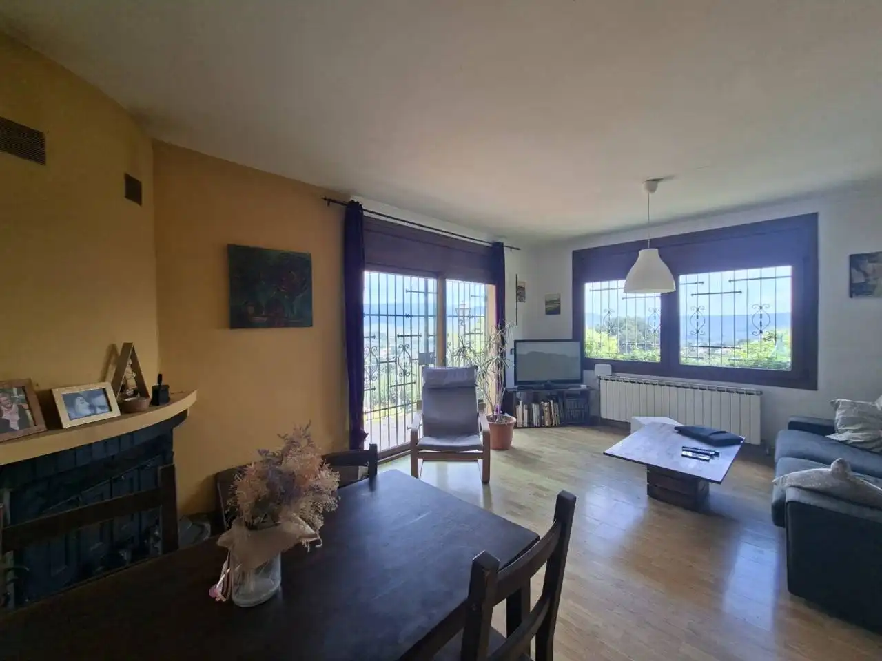 Sala d'estar de Pis en venda en Sant Llorenç Savall amb Jardí privat, Terrassa i Traster