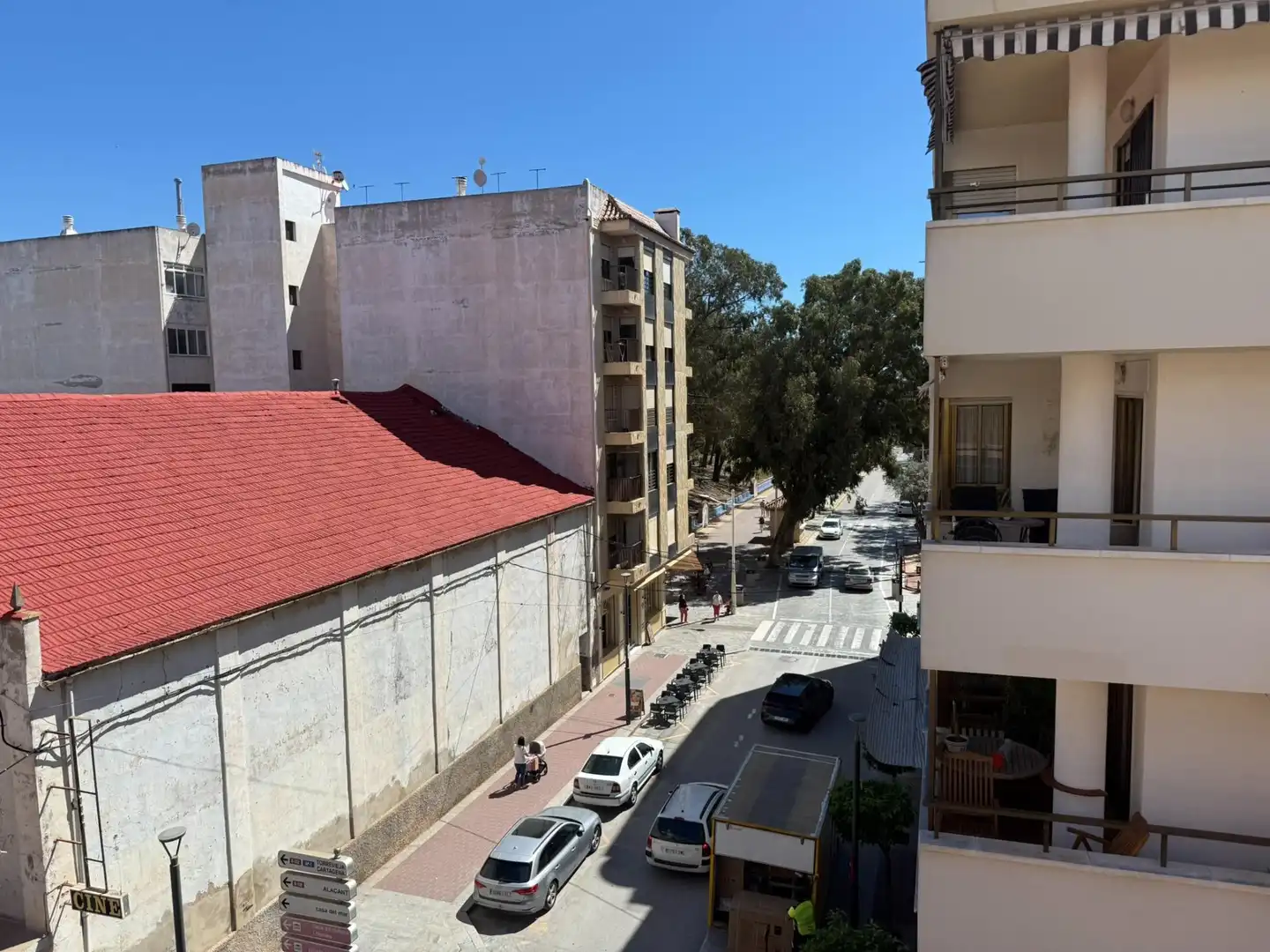 Außenansicht von Wohnung zum Verkauf in Guardamar del Segura mit Klimaanlage, Heizung und Terrasse