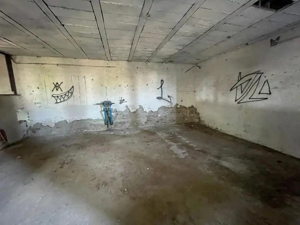 Industrial buildings for sale in Galisteo