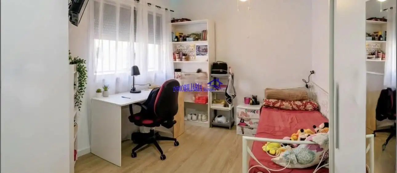 Habitación de Ático en venta en Córdoba con Trastero