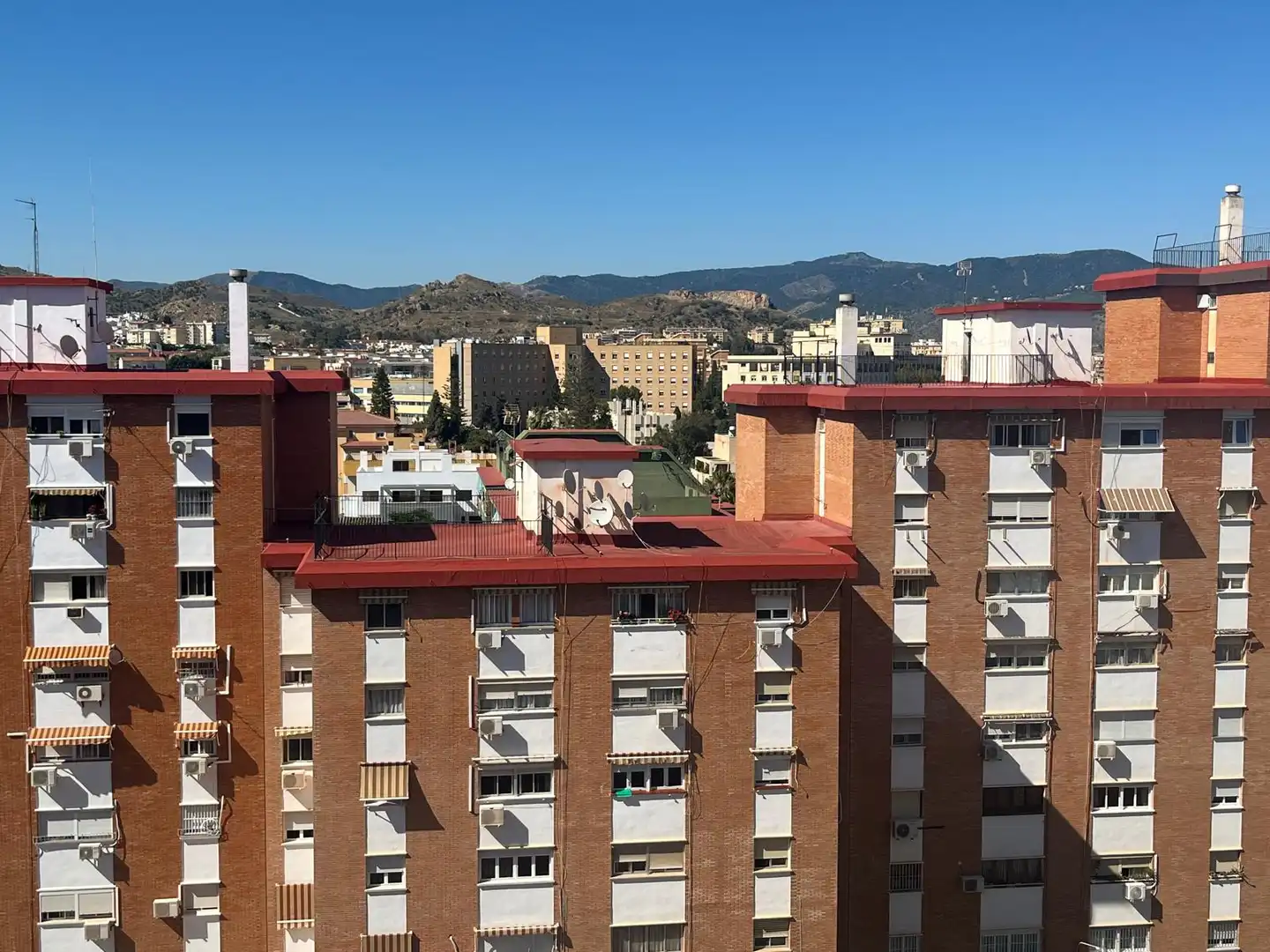 Vista exterior de Piso en venta en Málaga con Aire acondicionado, Jardín privado y Terraza