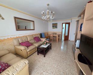 Living room of Flat for sale in Vélez-Málaga  with Furnished and Community pool