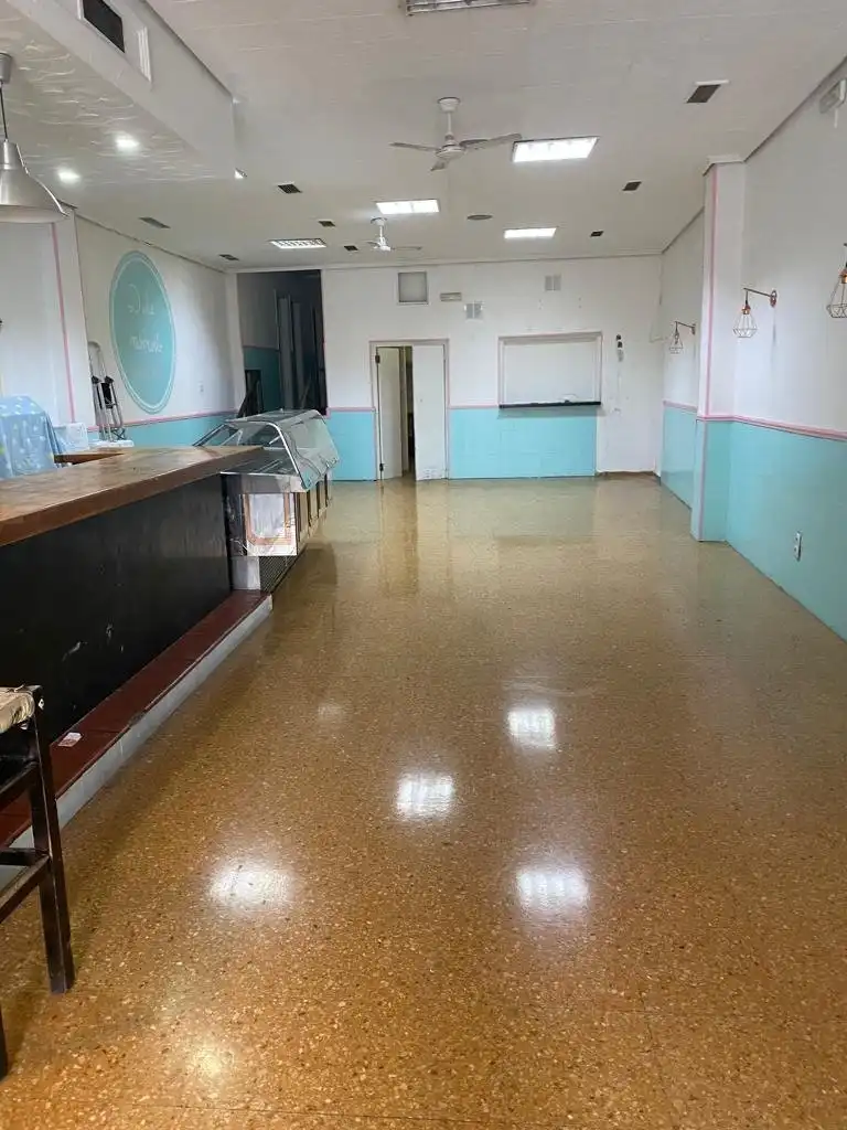 Local en venta en Benimàmet