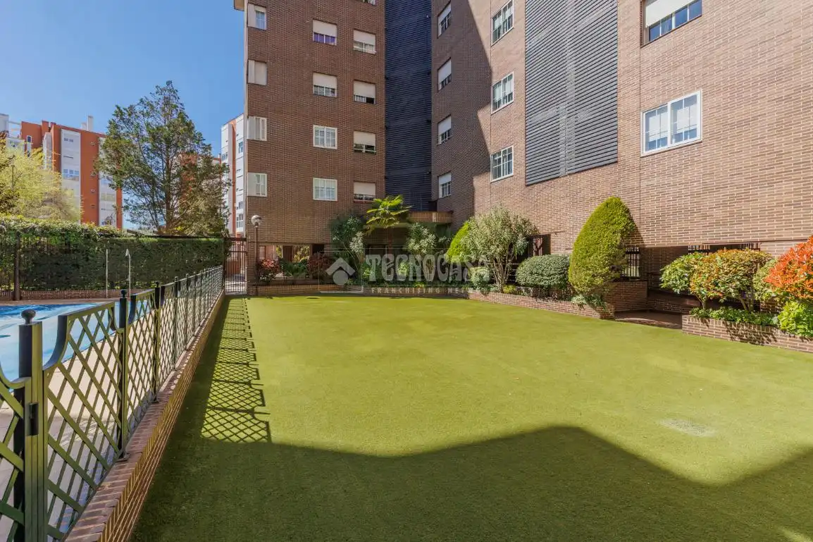 Jardín de Piso en venta en Madrid con Aire acondicionado, Calefacción y Parquet