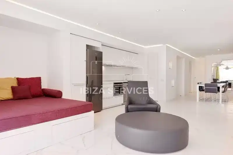 Appartamento con piscina in affitto a Marina Botafoc - Platja de Talamanca, imagen 2