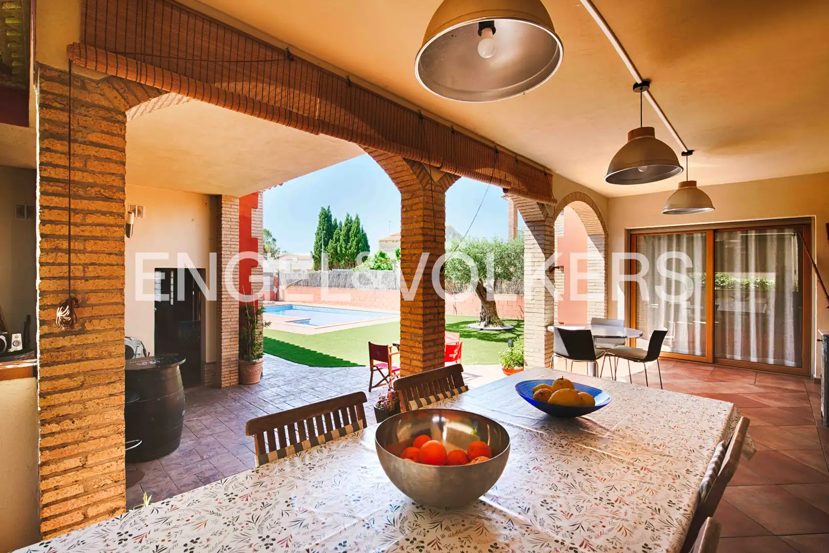 Terraza de Casa o chalet en venta en Navata con Aire acondicionado, Calefacción y Jardín privado