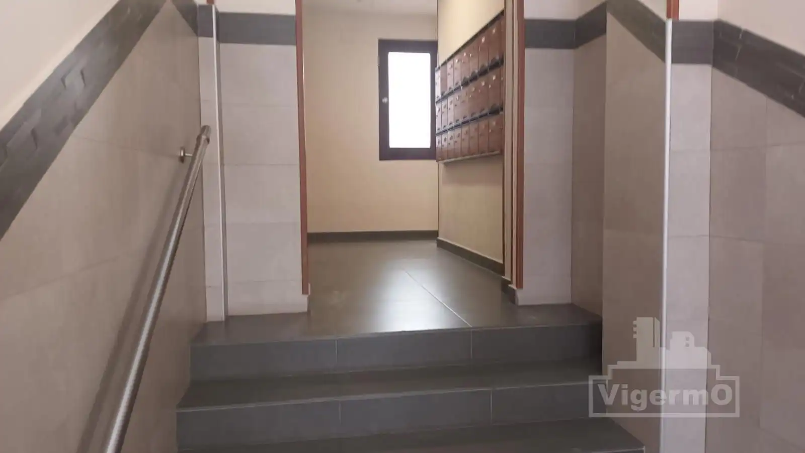 Flat for rent in Madrid  with Air Conditioner
