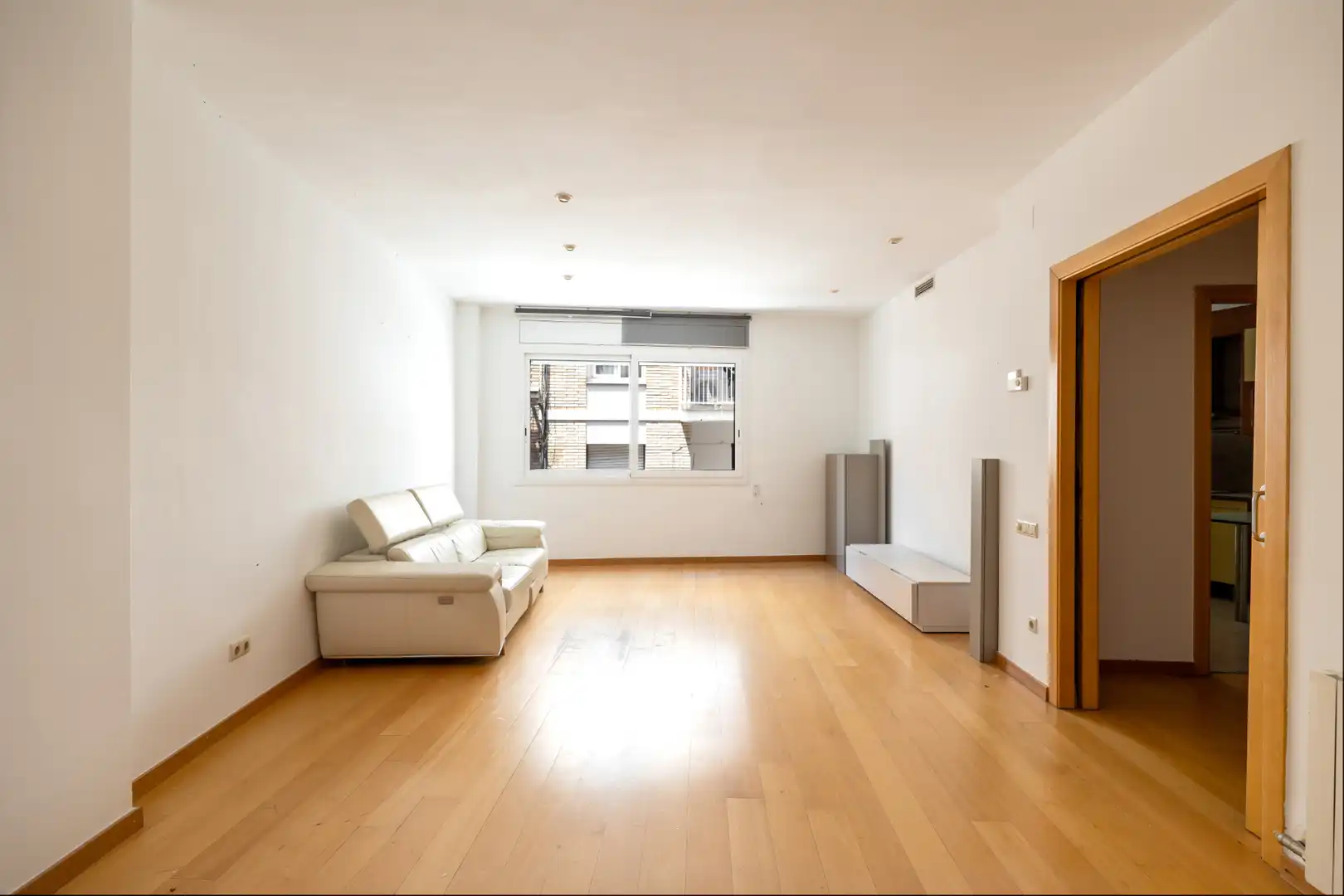 Sala de estar de Dúplex en venta en Barcelona con Calefacción, Parquet y Horno
