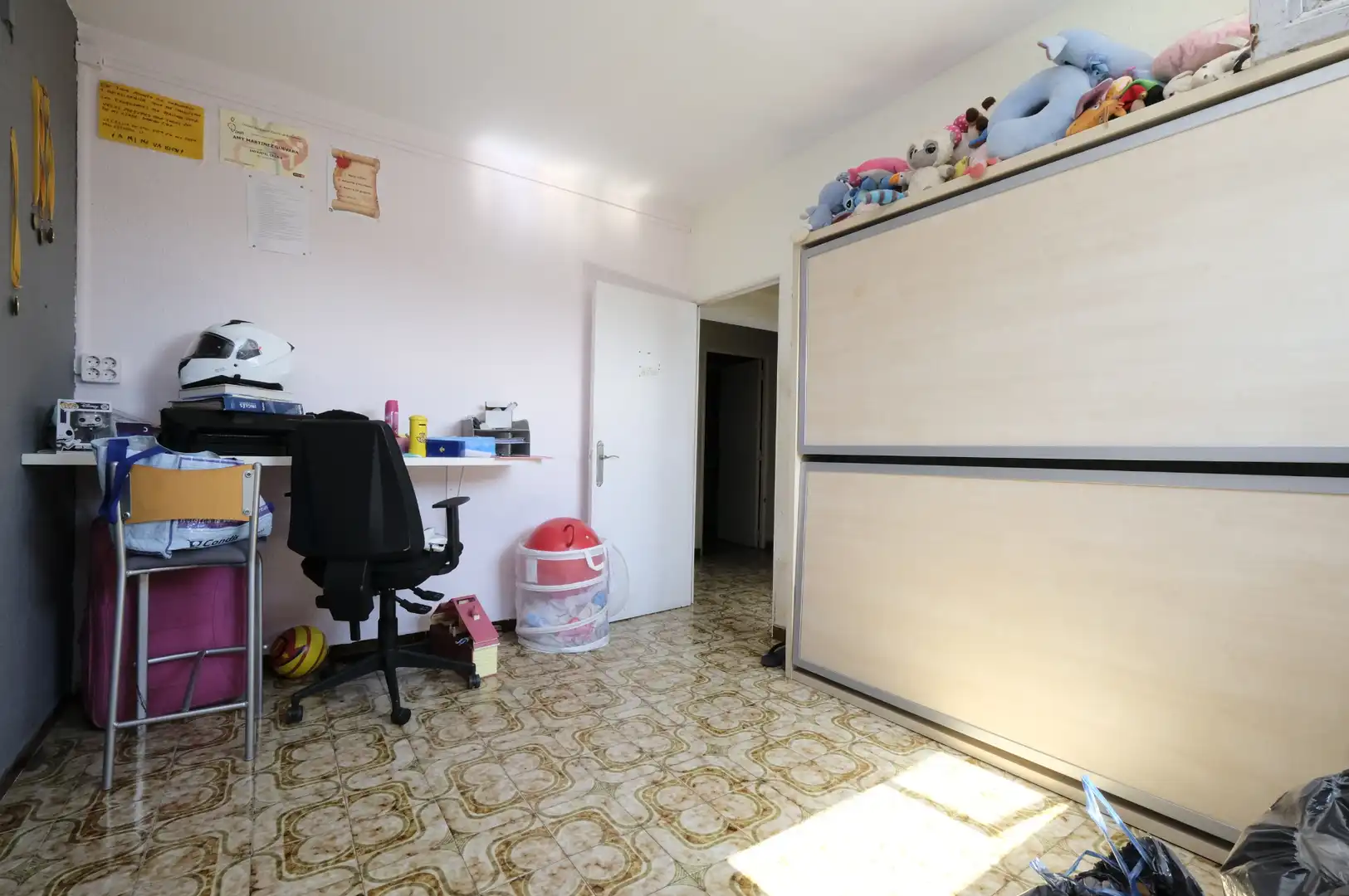 Dormitori de Pis en venda en Barcelona amb Forn i Balcó