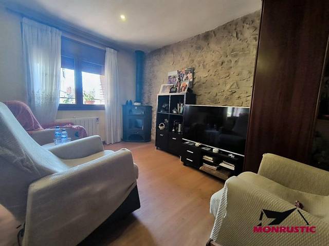Casa-chalet en Venta en Vimbodí i Poblet