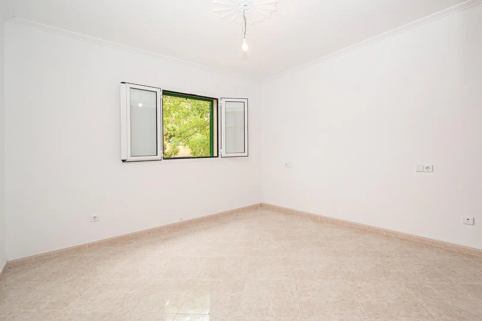 Habitación de Casa adosada en venta en  Palma de Mallorca con Trastero