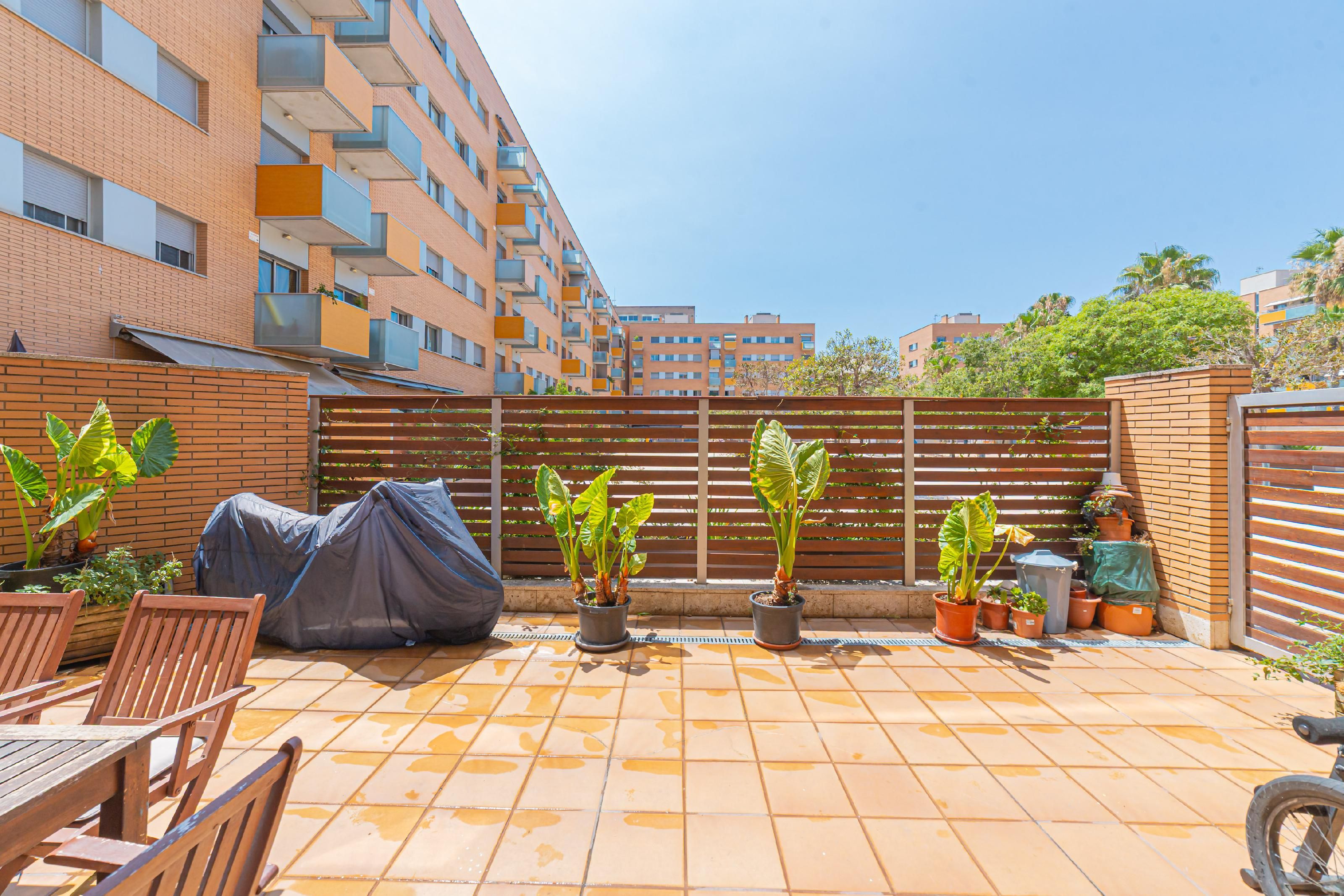 Terrace of Flat for sale in  Barcelona Capital  with Air Conditioner, Heating and Private garden