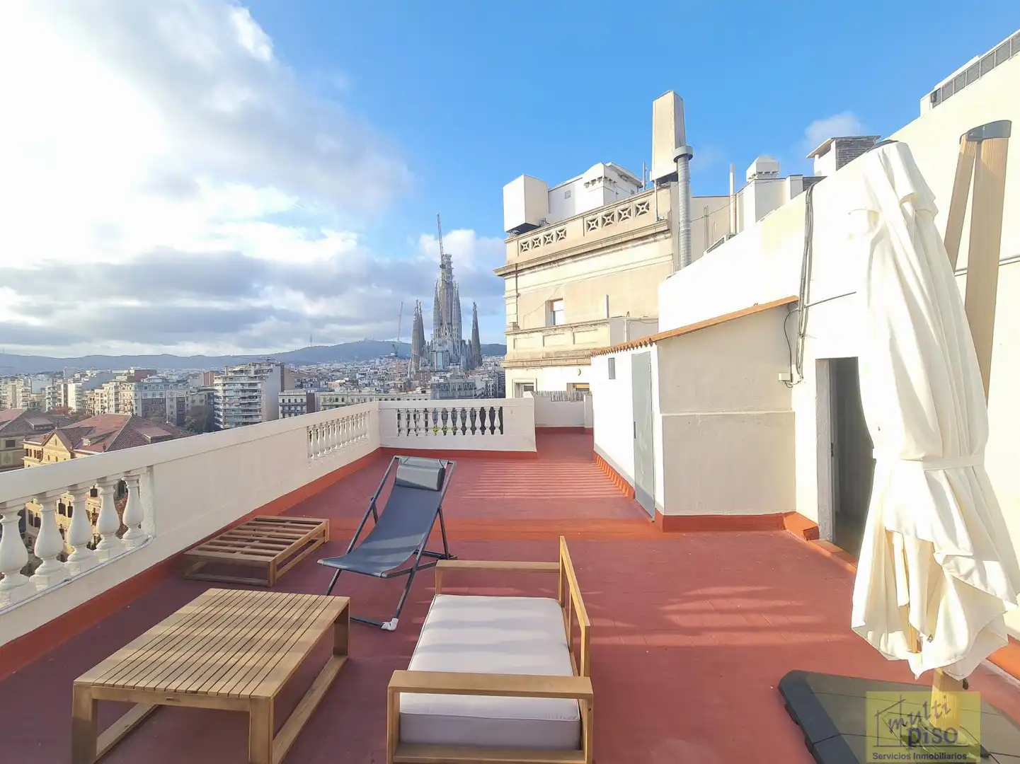 Terrasse von Wohnung zum Verkauf in Barcelona mit Klimaanlage, Parkett und Terrasse