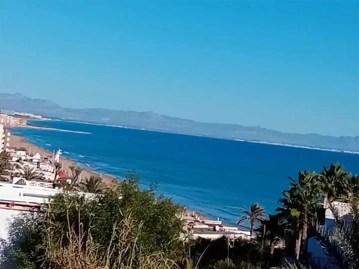 Vista exterior de Casa o xalet en venda en Torrevieja amb Aire condicionat