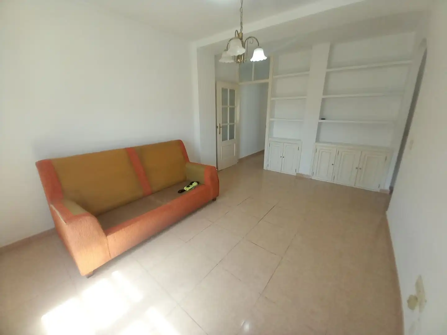 Living room of Flat for sale in Ronda  with Air Conditioner and Heating