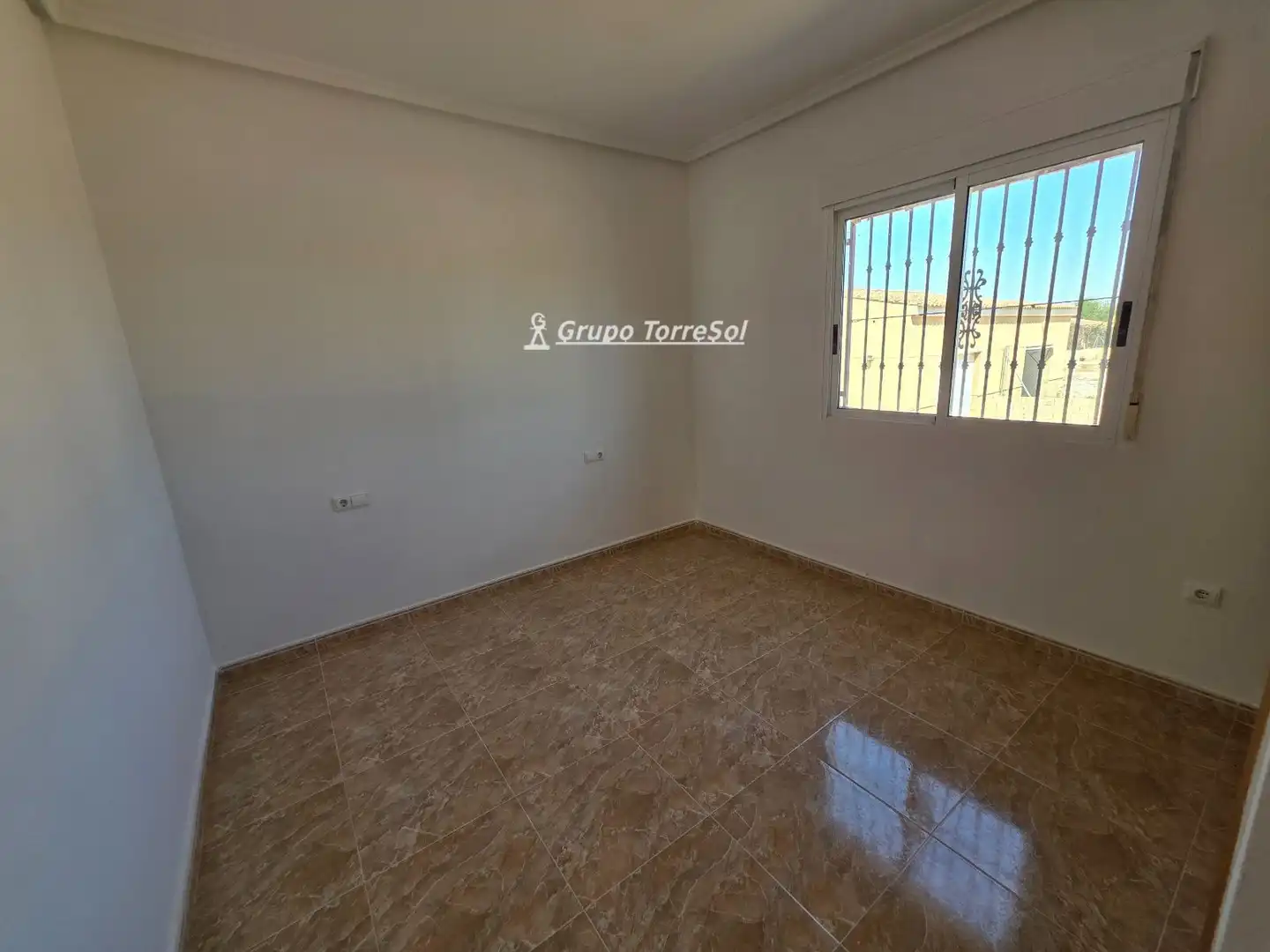 Casa o xalet en venda en Catral amb Calefacció, Jardí privat i Terrassa