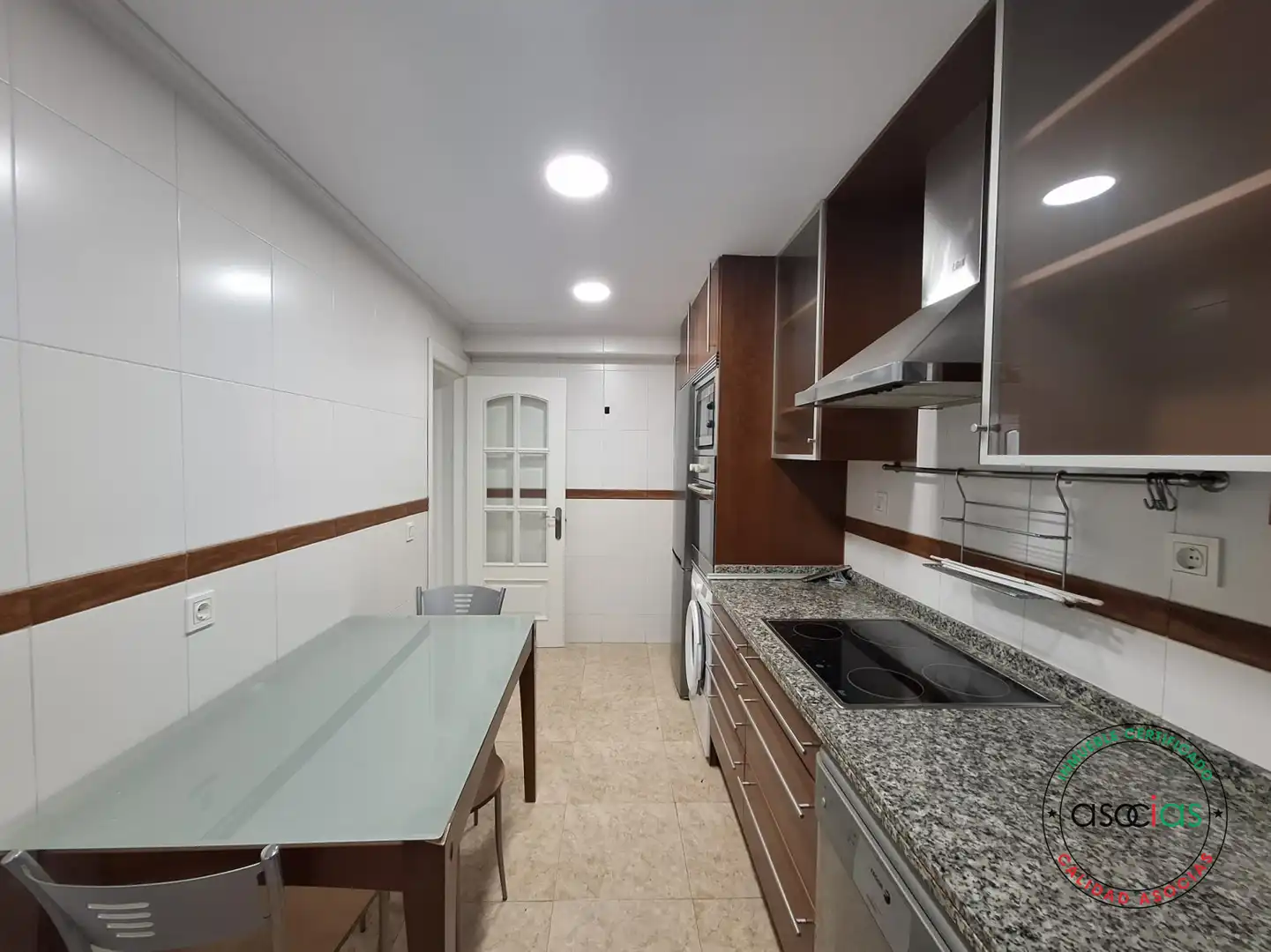 Cuina de Pis en venda en Gijón  amb Calefacció