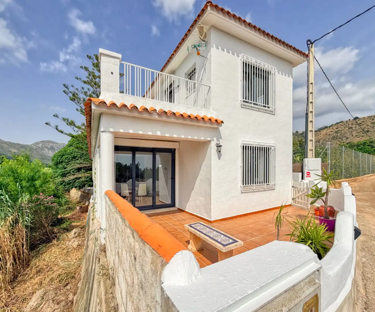 Vista exterior de Casa o xalet en venda en Pego amb Aire condicionat, Calefacció i Terrassa