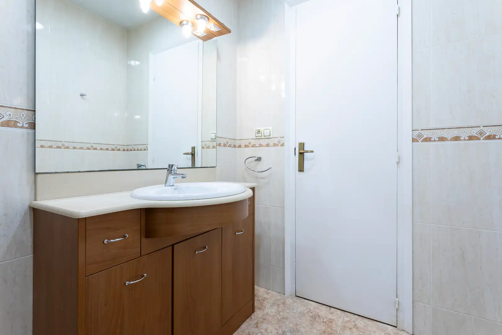 Baño de Piso en venta en Barcelona con Calefacción