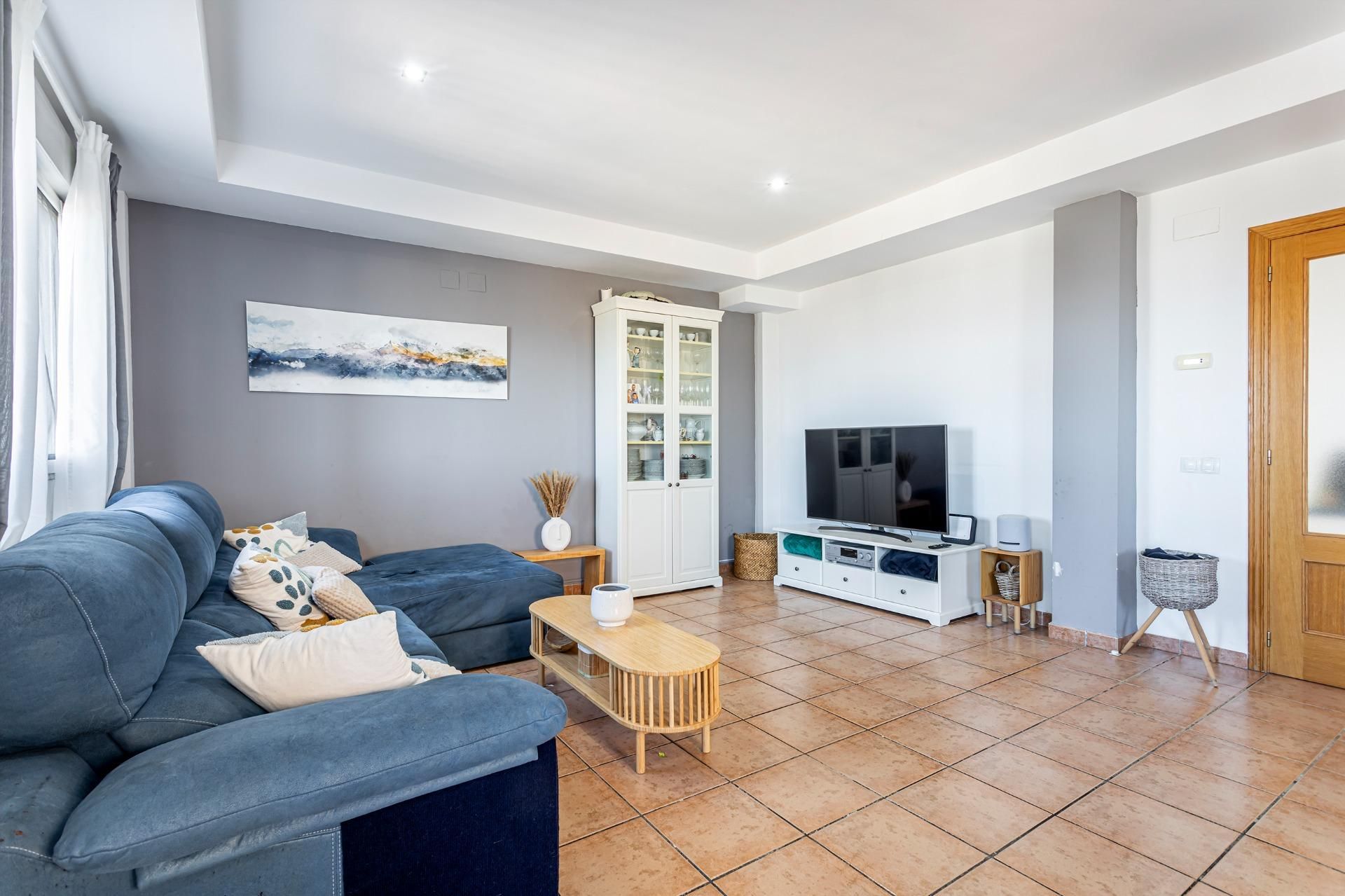 Sala de estar de Casa o chalet en venta en Chiva con Aire acondicionado, Calefacción y Jardín privado