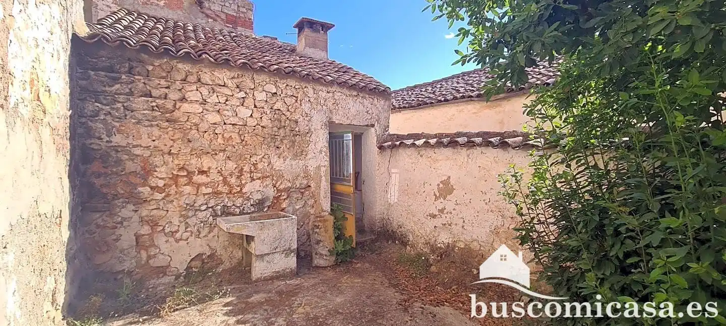 Casa adosada en venda en Sorihuela del Guadalimar