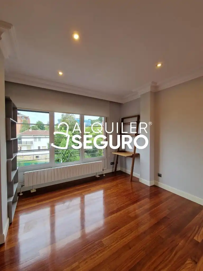 Habitación de Piso de alquiler en Getxo  con Calefacción, Terraza y Trastero