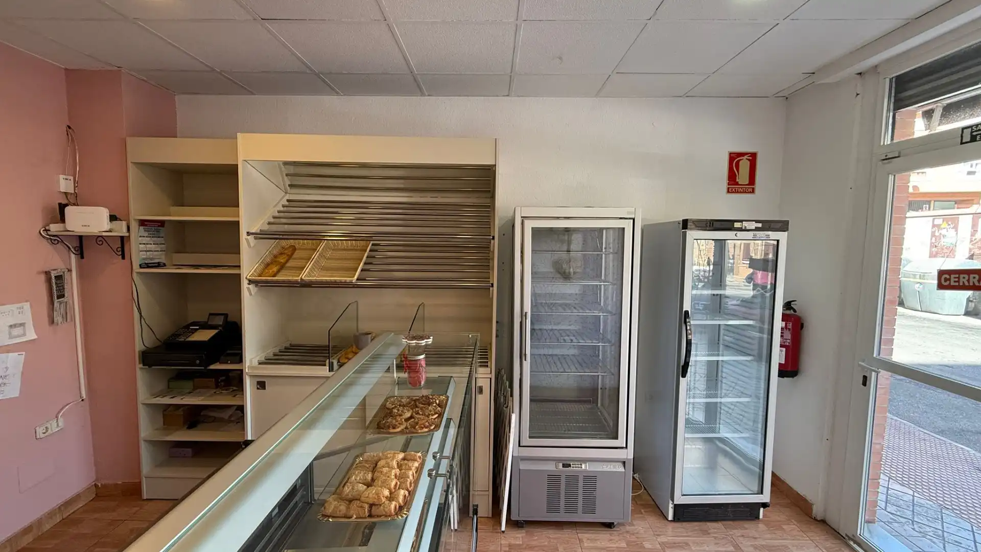 Business premises for transfer in Calle Mirlo, imagen 6