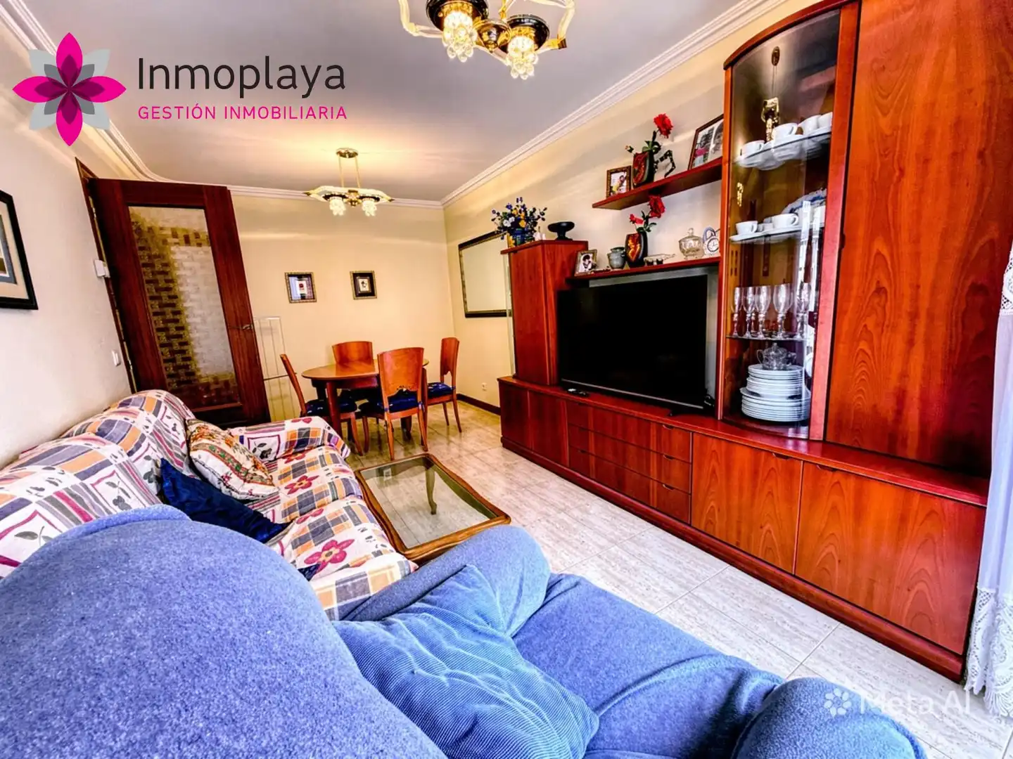 Sala de estar de Piso en venta en Noja con Calefacción, Terraza y Amueblado