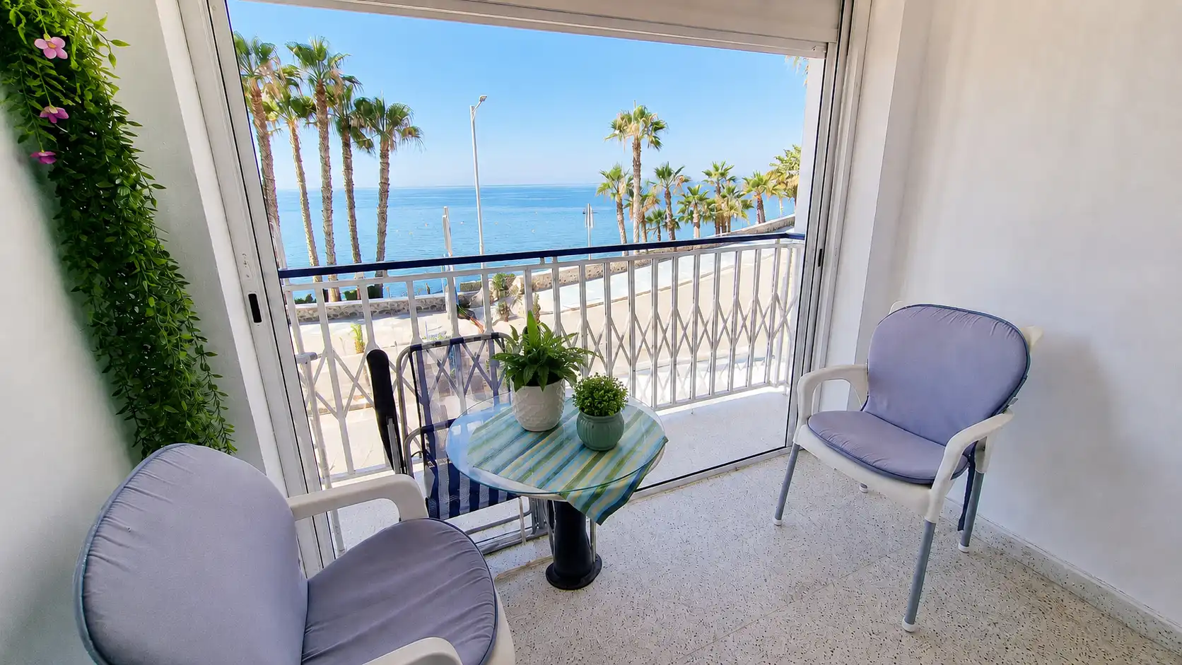 Terrasse von Wohnungen zur Miete in Almuñécar mit Terrasse, Möbliert und Ofen