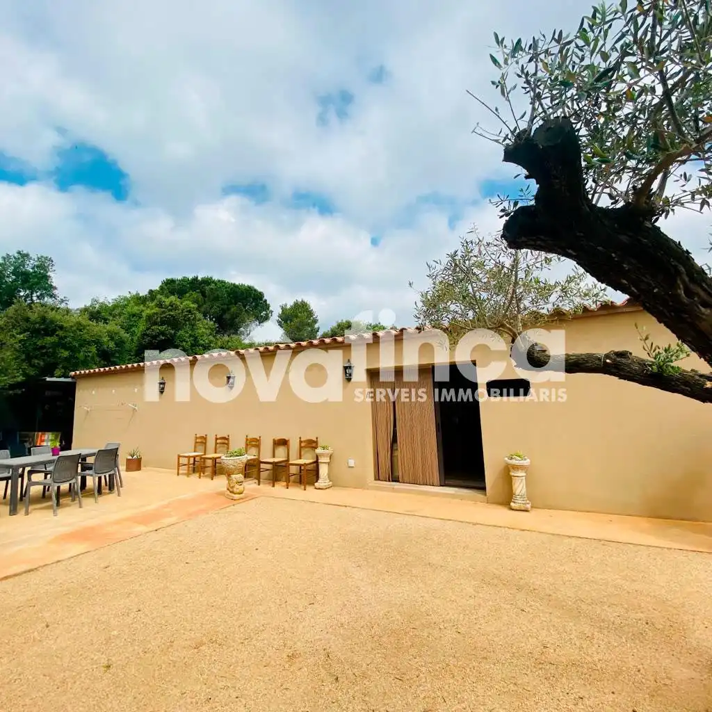 Casa rustica con giardino in vendita a Mont-ras, imagen 9