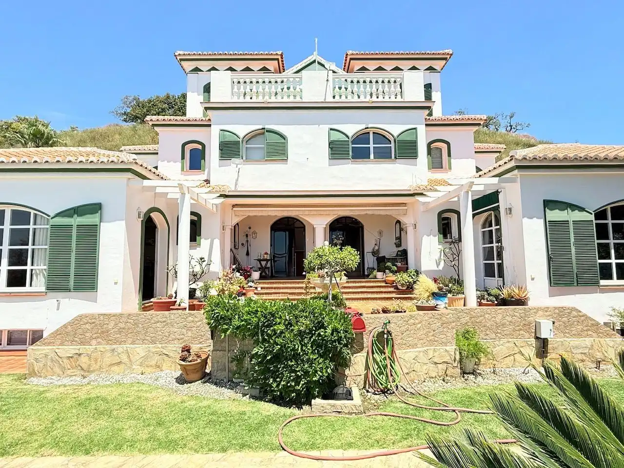 Vista exterior de Casa o xalet en venda en Torrox amb Aire condicionat, Calefacció i Jardí privat