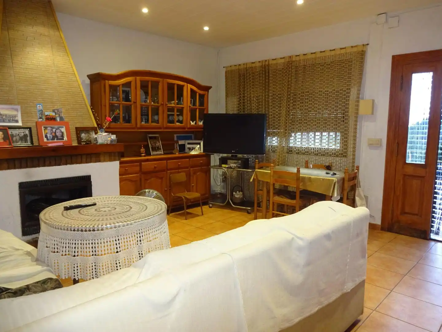 Sala d'estar de Casa o xalet en venda en Argentona amb Jardí privat, Terrassa i Traster