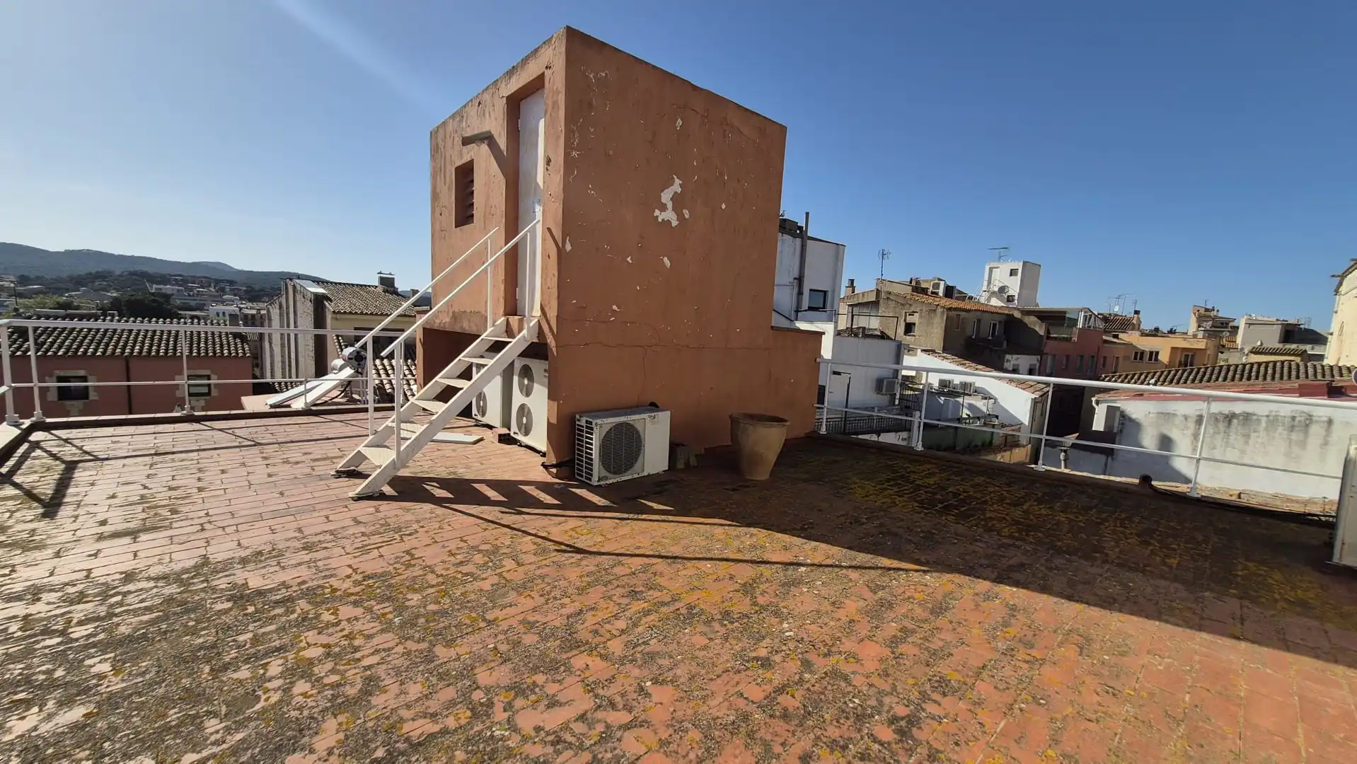 Vista exterior de Finca rústica en venda en Palafrugell amb Terrassa, Balcó i Alarma