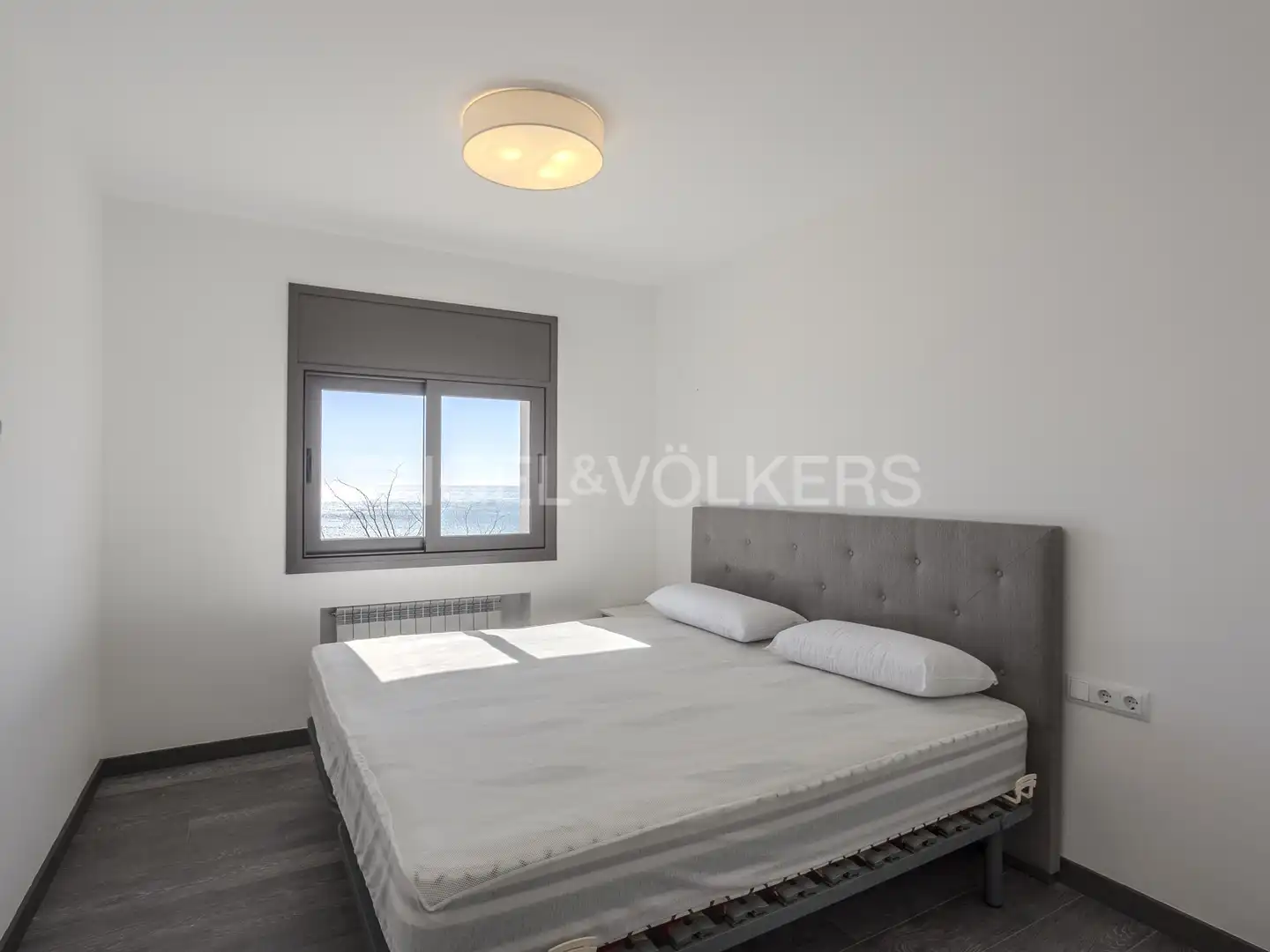 Bedroom of Houses for rent in Vilanova i la Geltrú  with Air Conditioner, Heating and Private garden