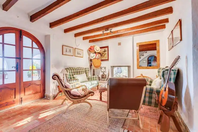 Sala d'estar de Finca rústica en venda en Teulada amb Jardí privat, Terrassa i Traster