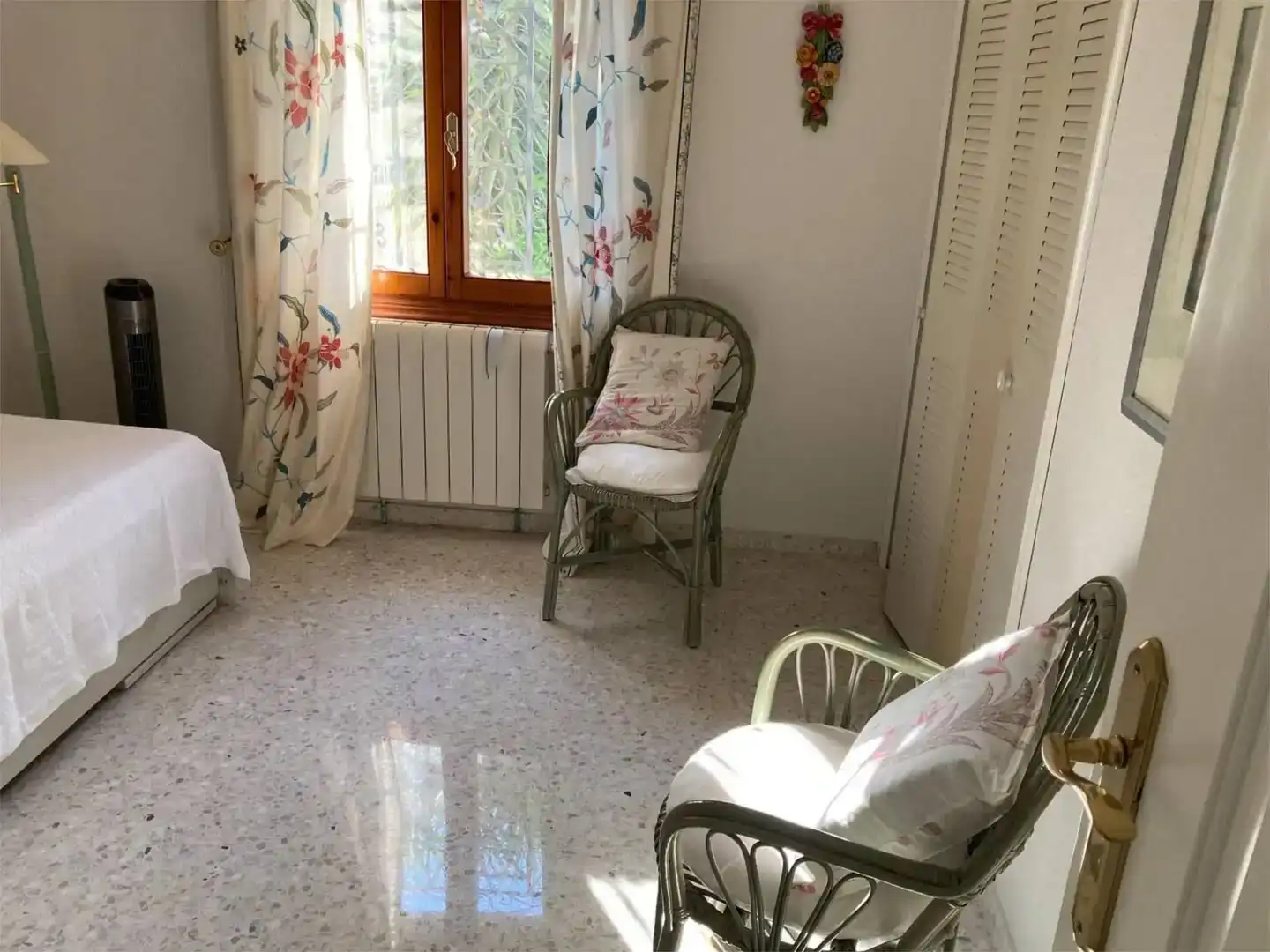 Wohnzimmer von Wohnung zur Miete in Dénia mit Klimaanlage, Privatgarten und Schwimmbad