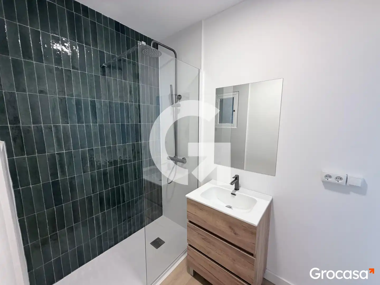 Bathroom of Flat for sale in Badalona  with Balcony