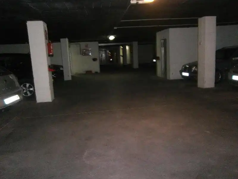Parkplatz mit Aufzug zum Verkauf in C/ Pozo, imagen 3