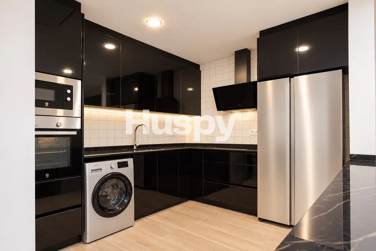Cocina de Loft en venta en Avenida de la Paz  