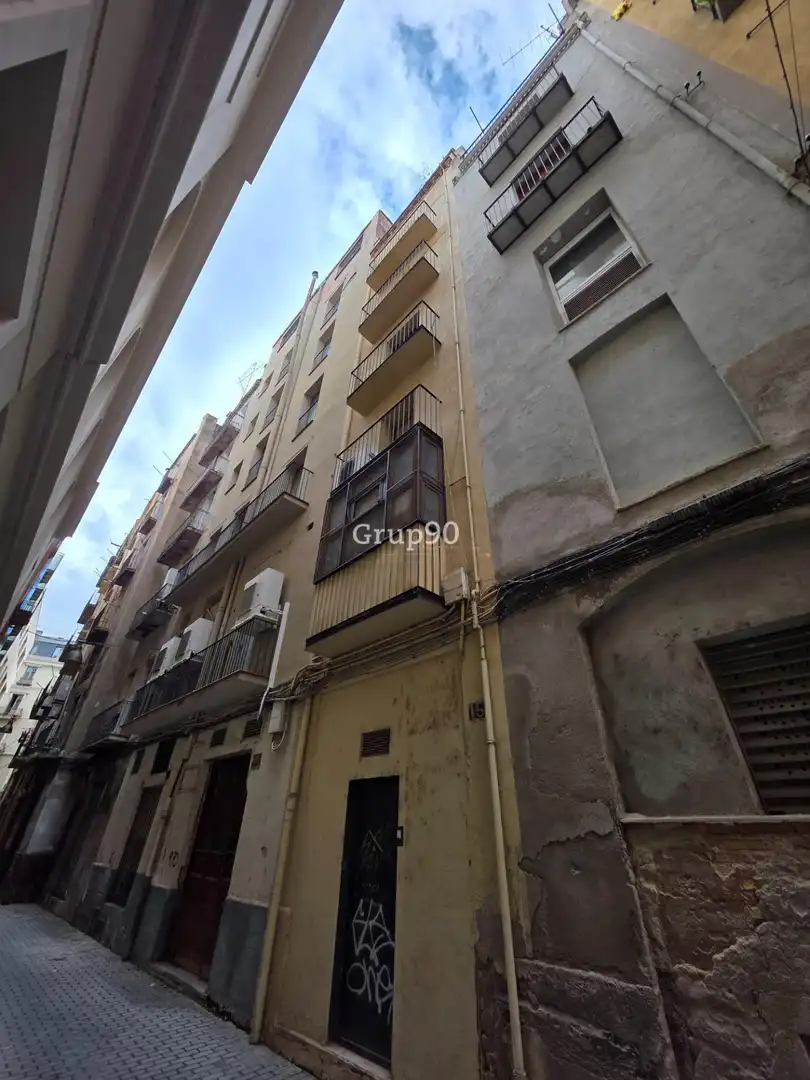 Außenansicht von Gebäude zum Verkauf in Lleida