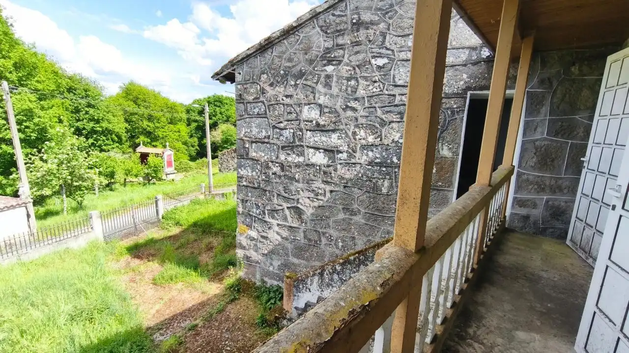 Vista exterior de Finca rústica en venda en Baños de Molgas amb Jardí privat i Balcó