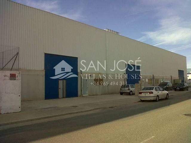 Nave industrial en Venta en Campo Alto - Club de Campo