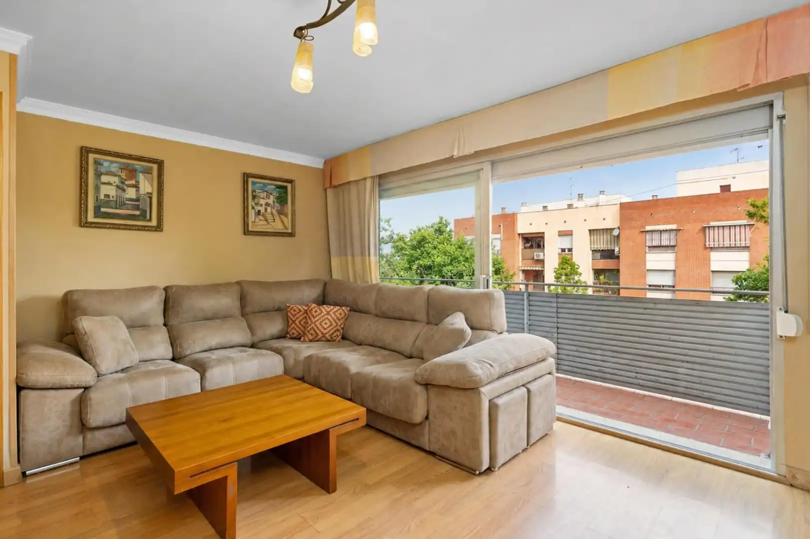 Sala d'estar de Àtic en venda en Granada amb Aire condicionat, Calefacció i Terrassa
