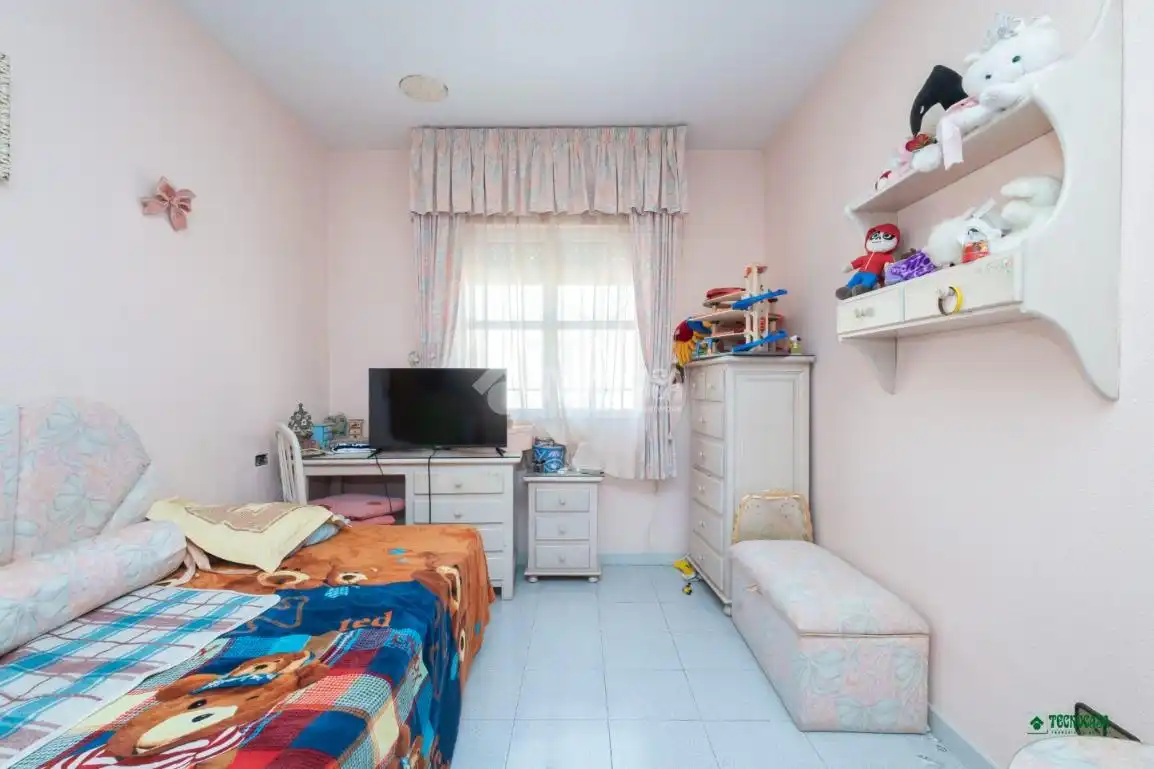 Dormitori de Casa adosada en venda en Níjar amb Aire condicionat