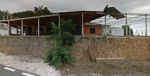Vista exterior de Edifici en venda en Serra