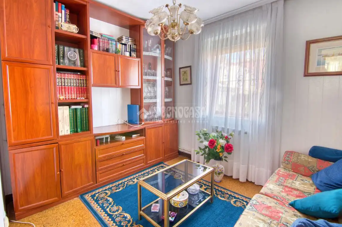 Piso en venta en Alisal - San Román