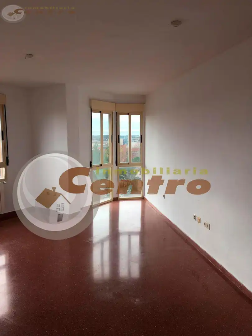 Habitación de Piso en venta en Albacete con Calefacción