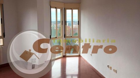 Foto 5 de Piso en venta en Carmen Burgos, Universidad, Albacete Capital