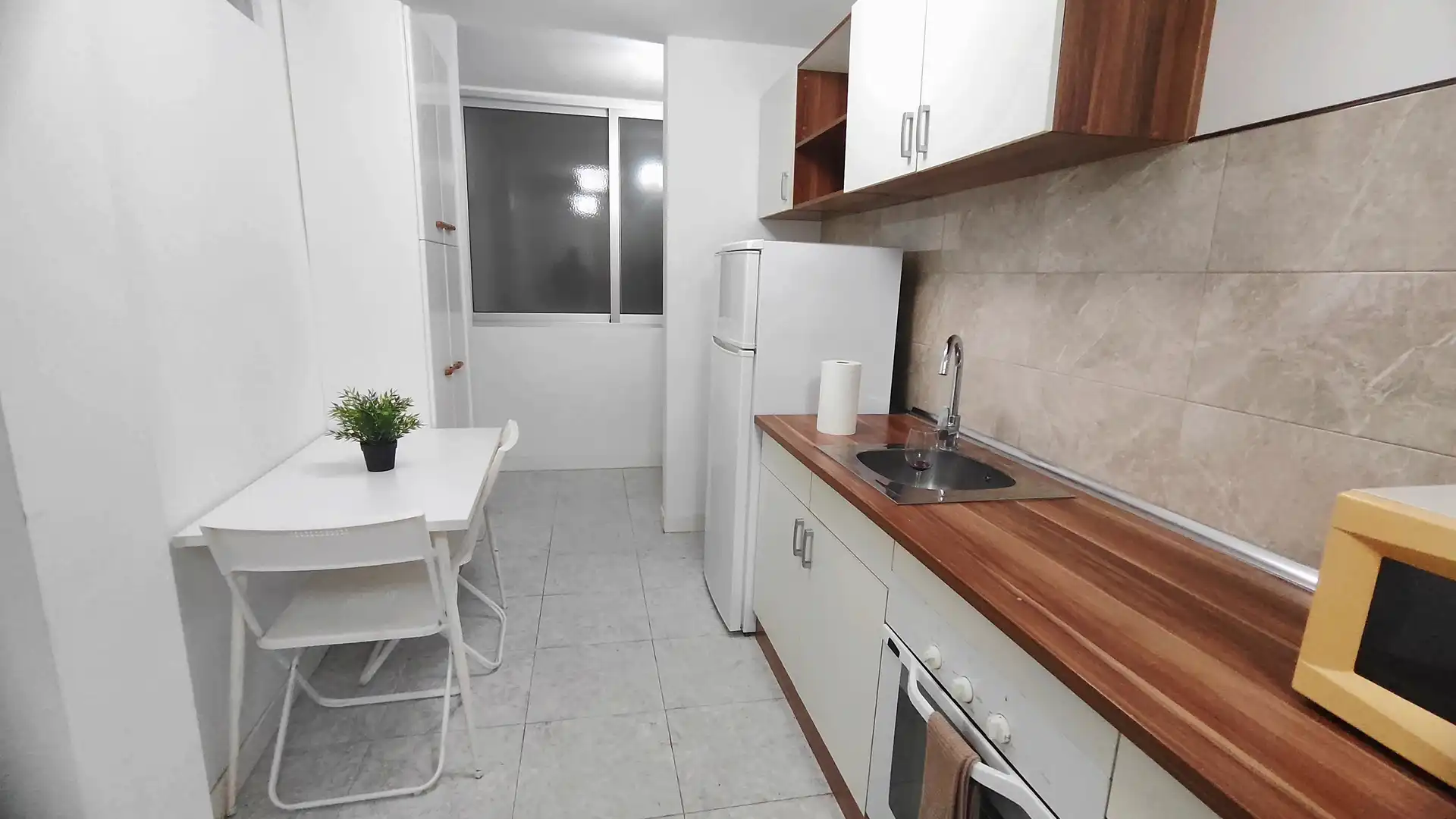 Appartement avec terrasse à louer à Plaça del Santissim Crist de la Jonquera 14, imagen 4