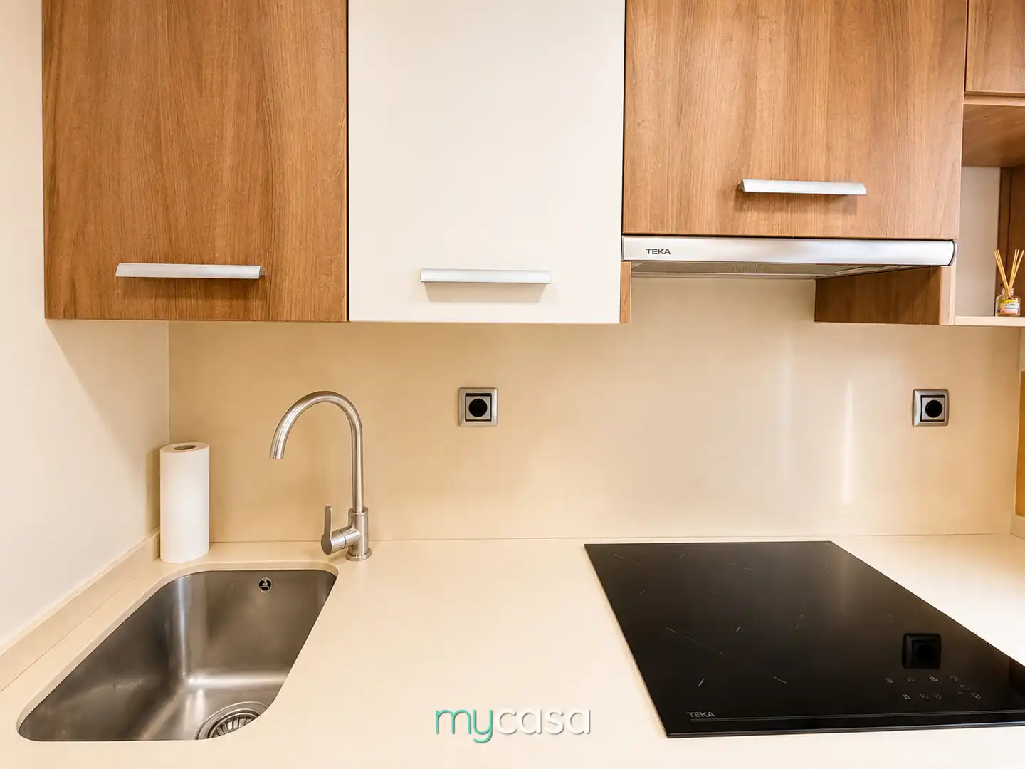 Kitchen of Flat for sale in Badalona  with Air Conditioner, Heating and Parquet flooring